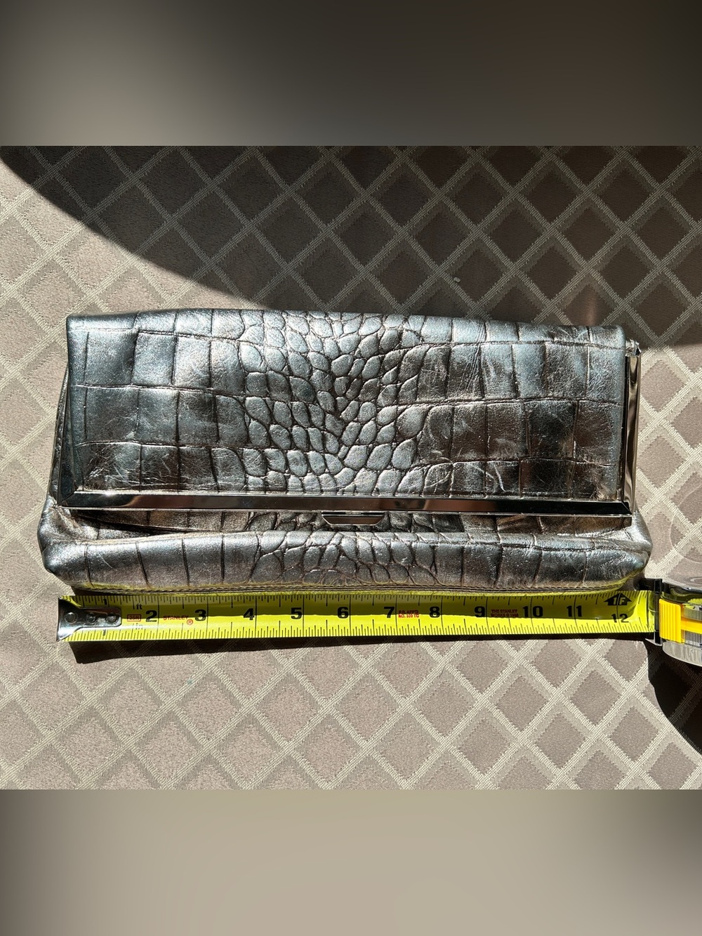 Y2K Goldenbleu Croc-Embossed Metallic Clutch - Silver
